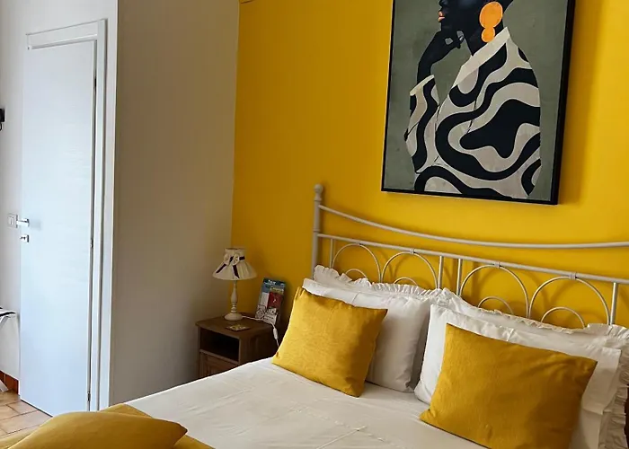 Casa Del Sole Accomodation Гостевой дом