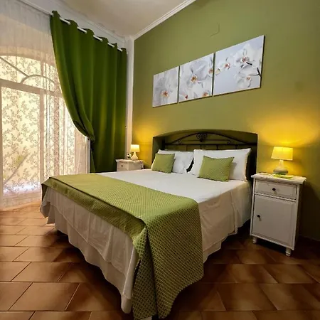 Casa Del Sole Bed & Breakfast 4*