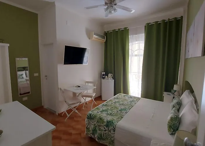 ゲストハウス Casa Del Sole Accomodation トロペーア